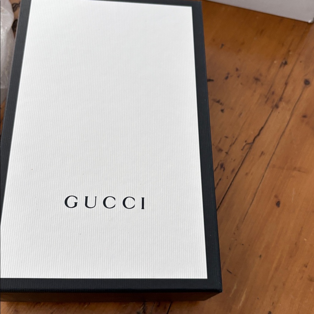 Gucci Crossbody NWT.. - Picture 7 of 11